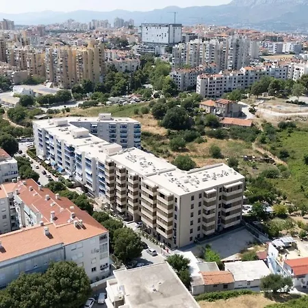 Luxury Znjan,split-two Bathrooms And Free Parking Σπλιτ