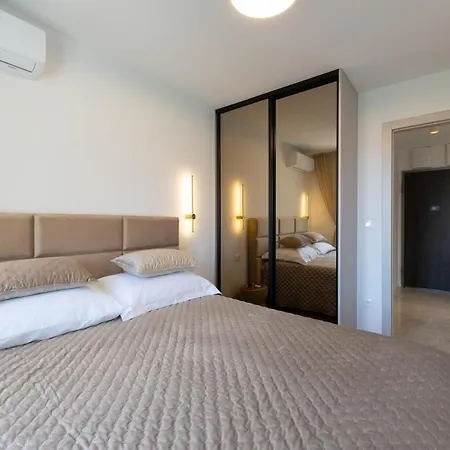 Luxury Znjan,split-two Bathrooms And Free Parking Lejlighed Split