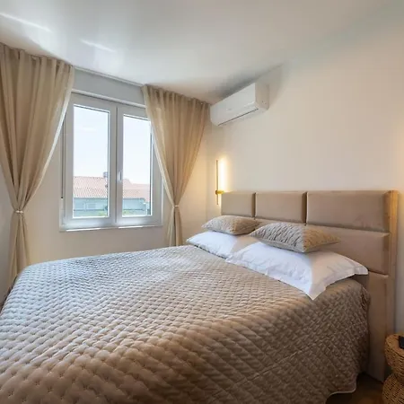 Luxury Znjan,split-two Bathrooms And Free Parking *