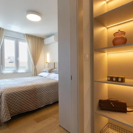 Luxury Znjan,split-two Bathrooms And Free Parking Lejlighed *