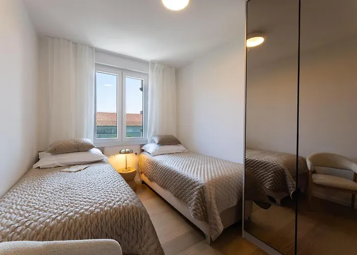 Luxury Znjan,split-two Bathrooms And Free Parking 公寓