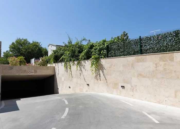 Luxury Znjan,split-two Bathrooms And Free Parking 公寓 斯普利特