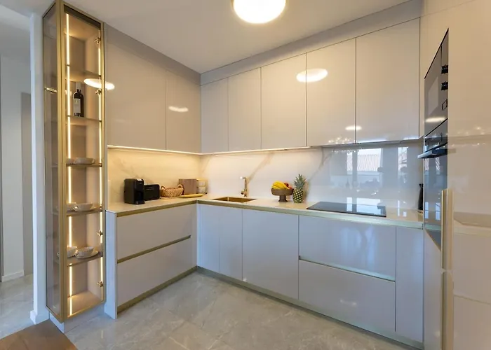 Luxury Znjan,split-two Bathrooms And Free Parking 斯普利特