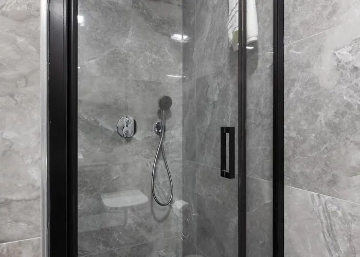 Luxury Znjan,split-two Bathrooms And Free Parking
